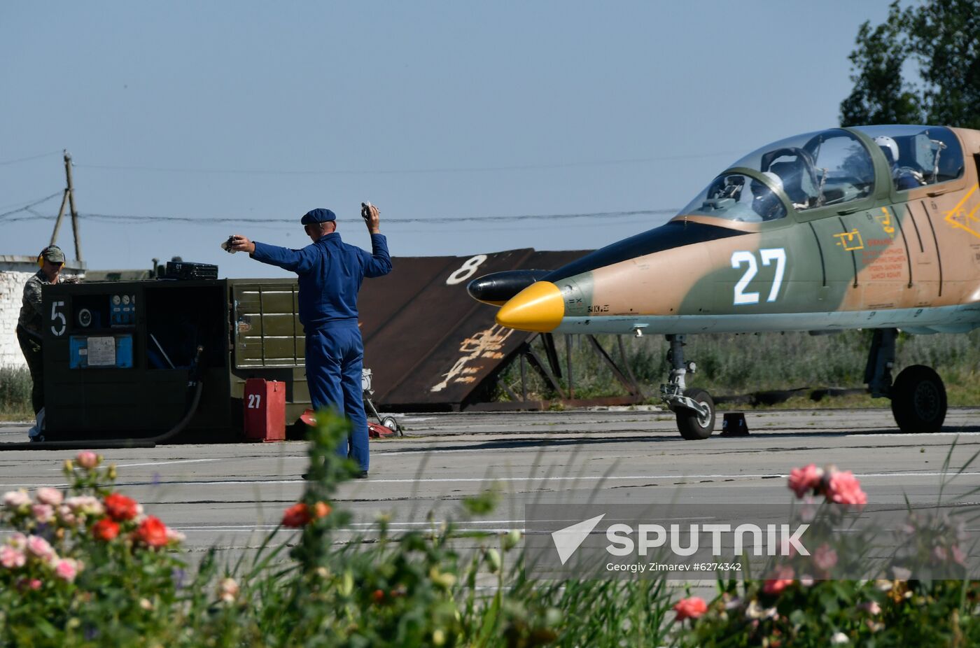 Russia Female Pilots Training