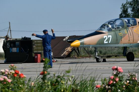 Russia Female Pilots Training