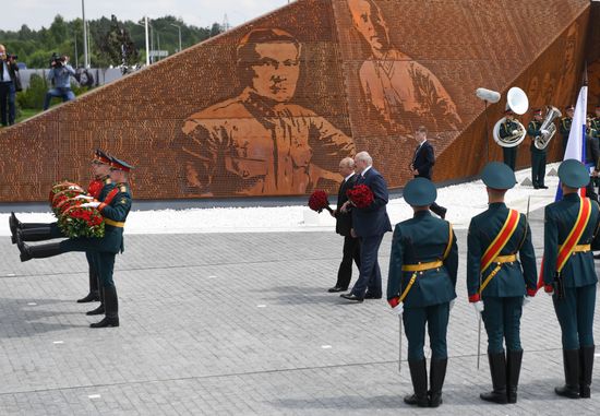 President of Russia Vladimir Putin and President of Belarus Alexander Lukashenko unveil Rzhev Memorial to Soviet Soldiers