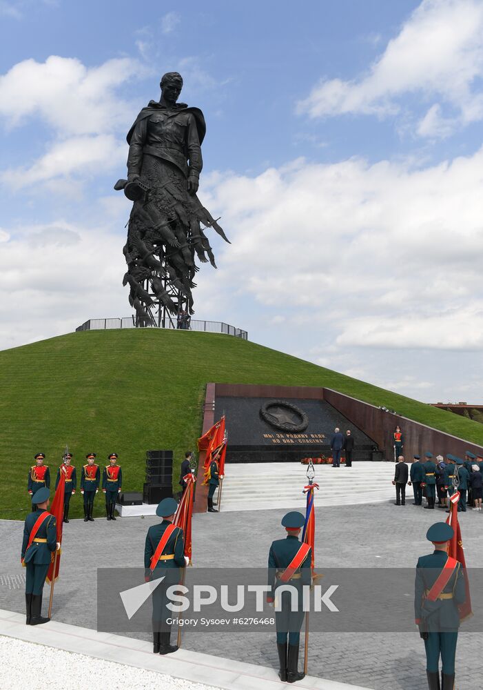 President of Russia Vladimir Putin and President of Belarus Alexander Lukashenko unveil Rzhev Memorial to Soviet Soldiers