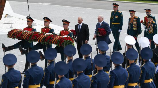 President of Russia Vladimir Putin and President of Belarus Alexander Lukashenko unveil Rzhev Memorial to Soviet Soldiers