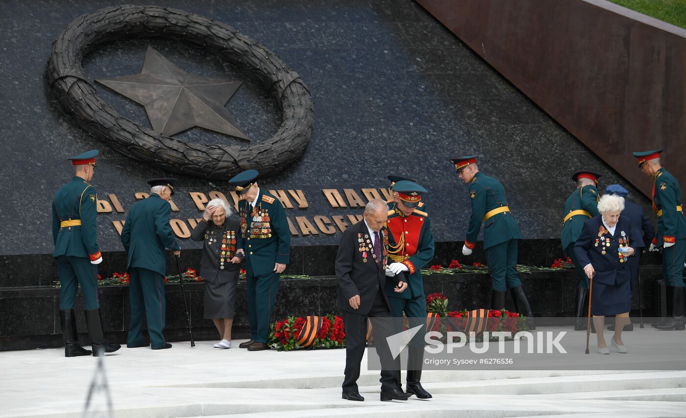 President of Russia Vladimir Putin and President of Belarus Alexander Lukashenko unveil Rzhev Memorial to Soviet Soldiers