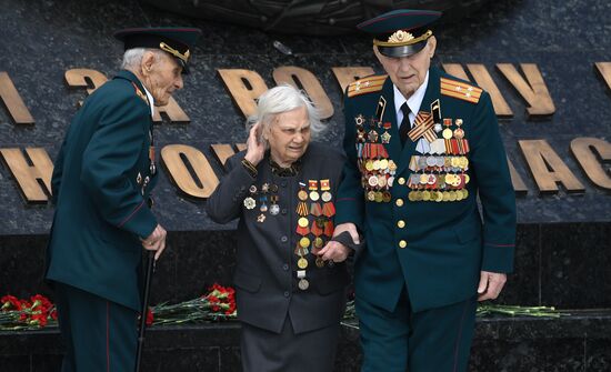 President of Russia Vladimir Putin and President of Belarus Alexander Lukashenko unveil Rzhev Memorial to Soviet Soldiers