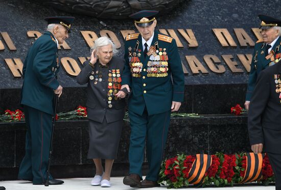 President of Russia Vladimir Putin and President of Belarus Alexander Lukashenko unveil Rzhev Memorial to Soviet Soldiers