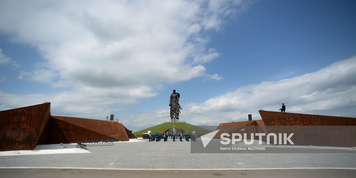 President of Russia Vladimir Putin and President of Belarus Alexander Lukashenko unveil Rzhev Memorial to Soviet Soldiers