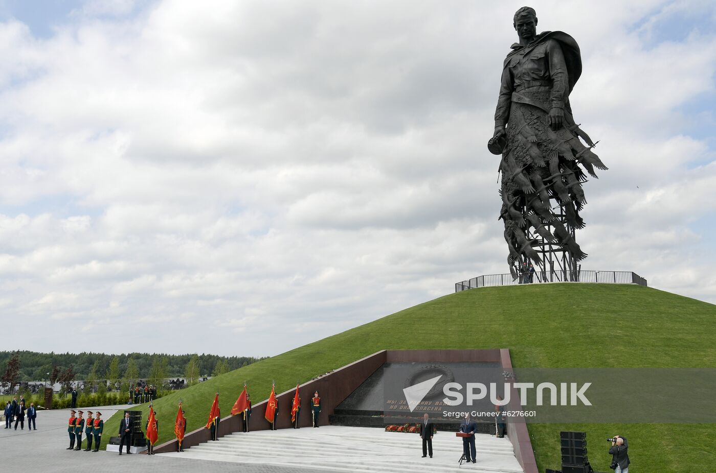 President of Russia Vladimir Putin and President of Belarus Alexander Lukashenko unveil Rzhev Memorial to Soviet Soldiers