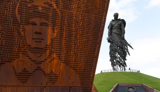 President of Russia Vladimir Putin and President of Belarus Alexander Lukashenko unveil Rzhev Memorial to Soviet Soldiers