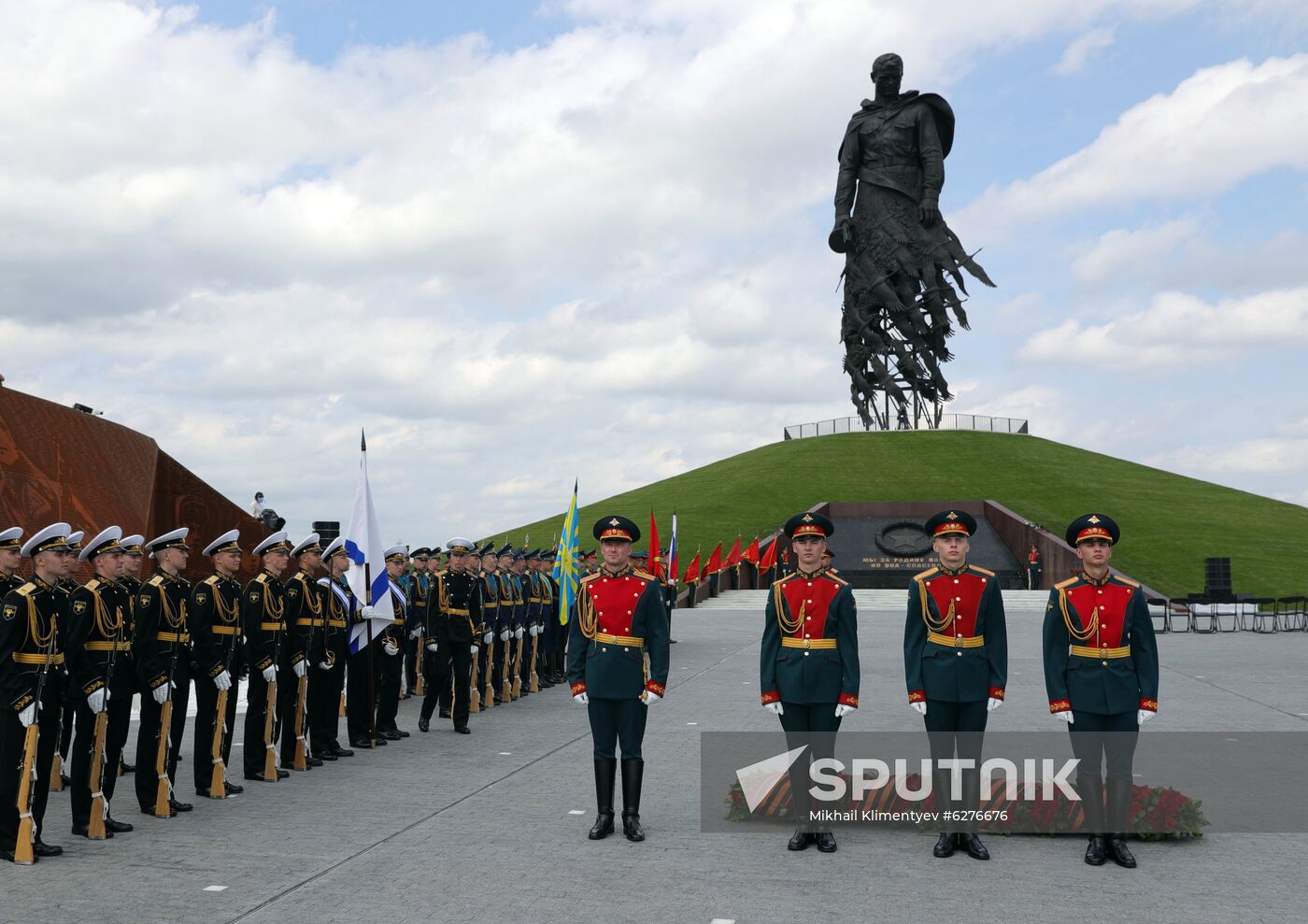 President of Russia Vladimir Putin and President of Belarus Alexander Lukashenko unveil Rzhev Memorial to Soviet Soldiers
