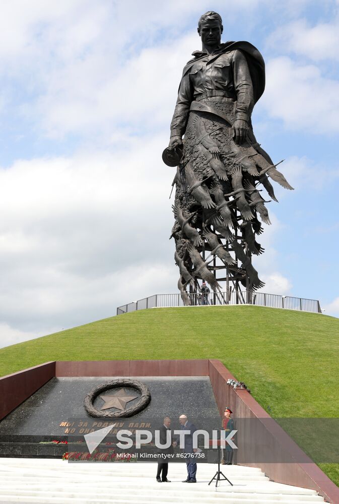 President of Russia Vladimir Putin and President of Belarus Alexander Lukashenko unveil Rzhev Memorial to Soviet Soldiers