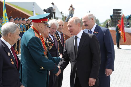 President of Russia Vladimir Putin and President of Belarus Alexander Lukashenko unveil Rzhev Memorial to Soviet Soldiers