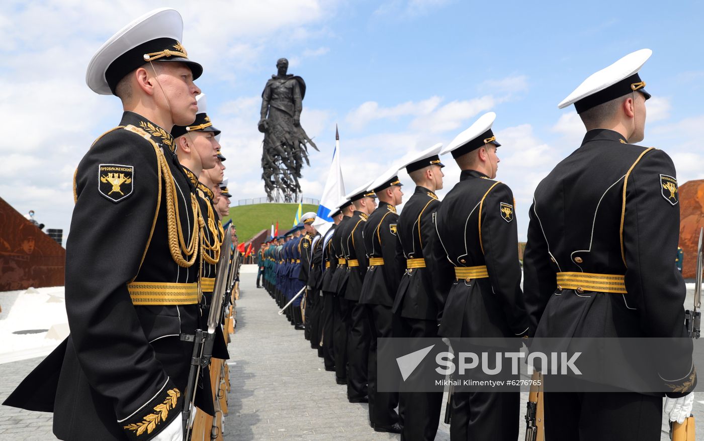 President of Russia Vladimir Putin and President of Belarus Alexander Lukashenko unveil Rzhev Memorial to Soviet Soldiers