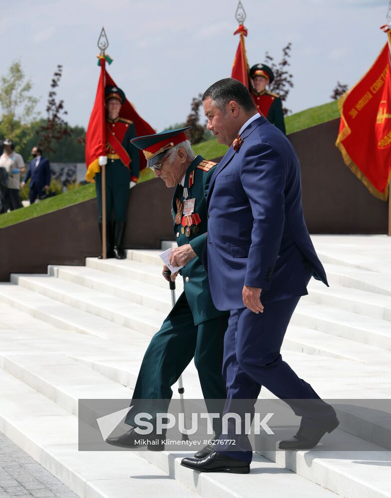 President of Russia Vladimir Putin and President of Belarus Alexander Lukashenko unveil Rzhev Memorial to Soviet Soldiers