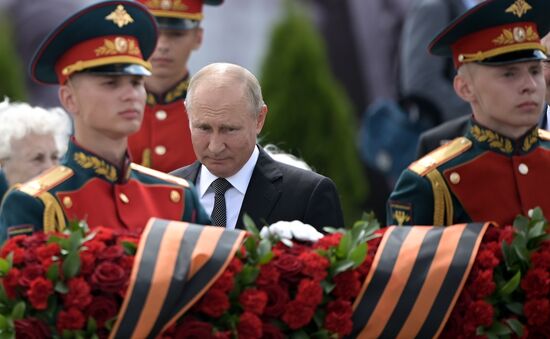 President of Russia Vladimir Putin and President of Belarus Alexander Lukashenko unveil Rzhev Memorial to Soviet Soldiers
