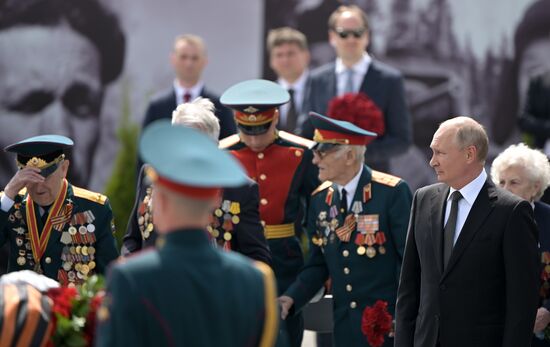 President of Russia Vladimir Putin and President of Belarus Alexander Lukashenko unveil Rzhev Memorial to Soviet Soldiers