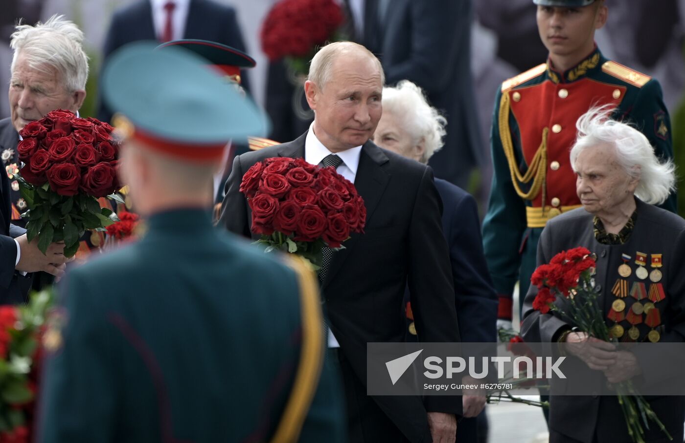 President of Russia Vladimir Putin and President of Belarus Alexander Lukashenko unveil Rzhev Memorial to Soviet Soldiers