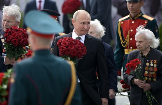 President of Russia Vladimir Putin and President of Belarus Alexander Lukashenko unveil Rzhev Memorial to Soviet Soldiers