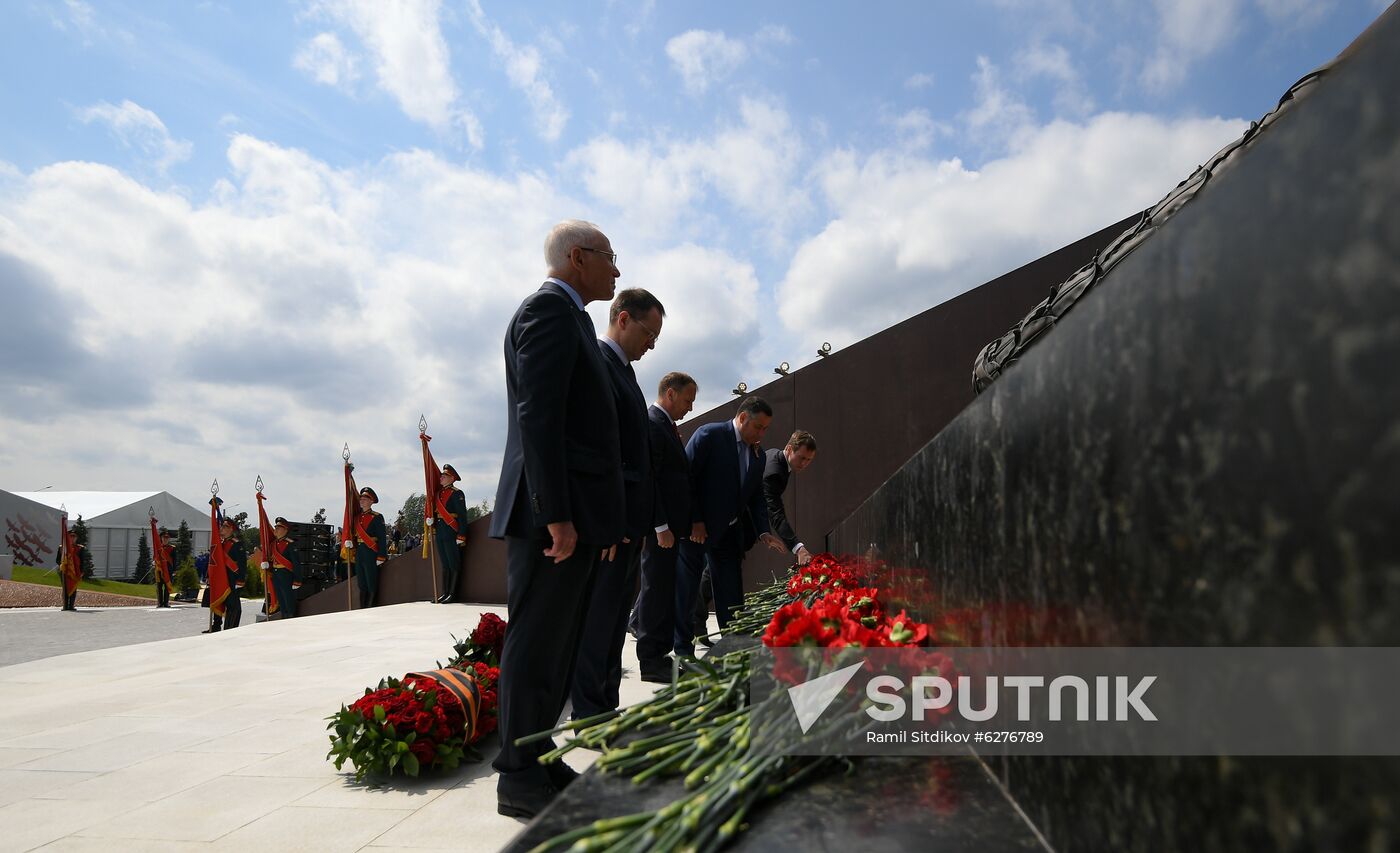 President of Russia Vladimir Putin and President of Belarus Alexander Lukashenko unveil Rzhev Memorial to Soviet Soldiers