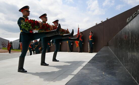 President of Russia Vladimir Putin and President of Belarus Alexander Lukashenko unveil Rzhev Memorial to Soviet Soldiers