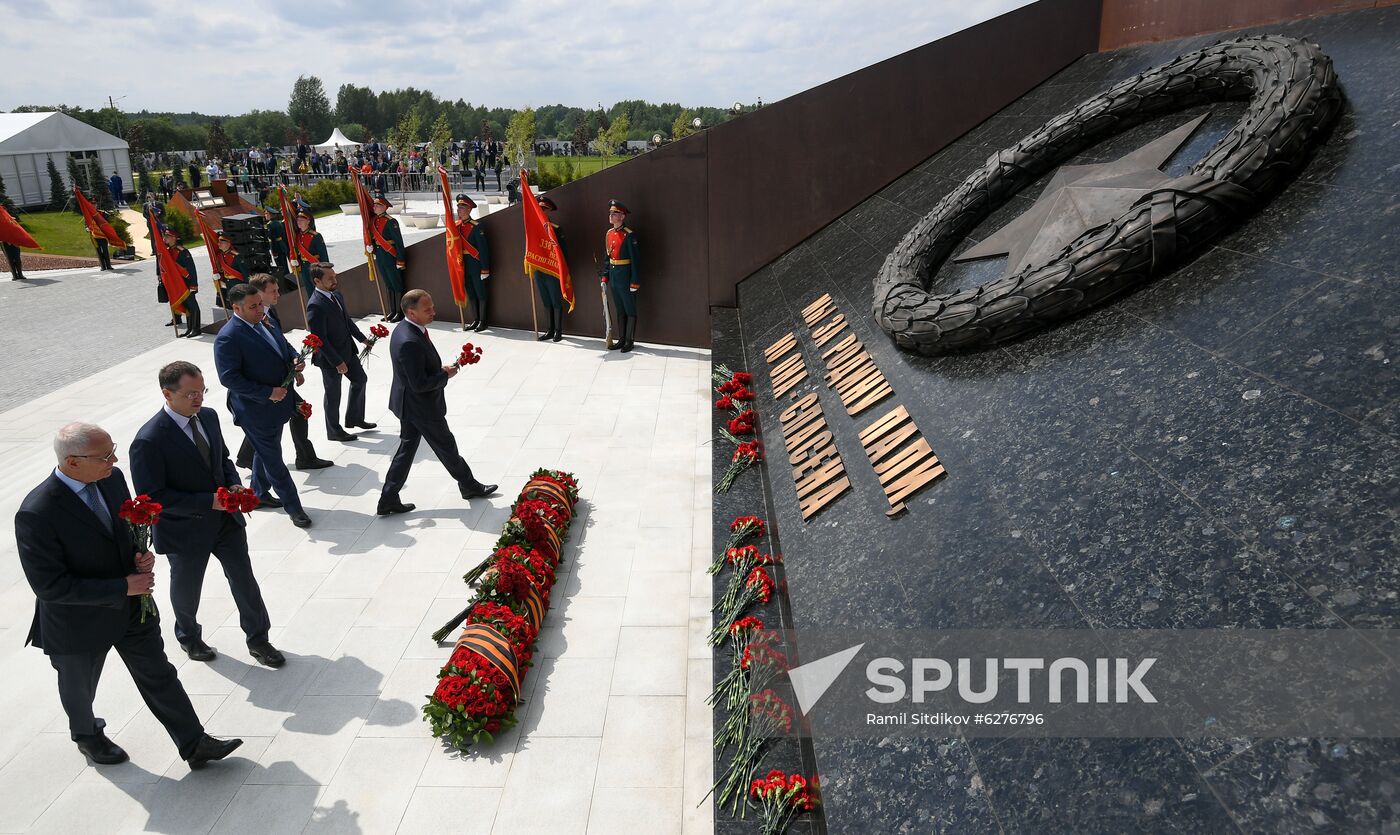 President of Russia Vladimir Putin and President of Belarus Alexander Lukashenko unveil Rzhev Memorial to Soviet Soldiers