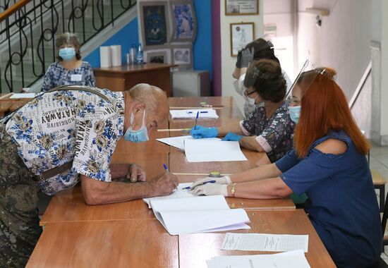 Russia Constitutional Reform Voting