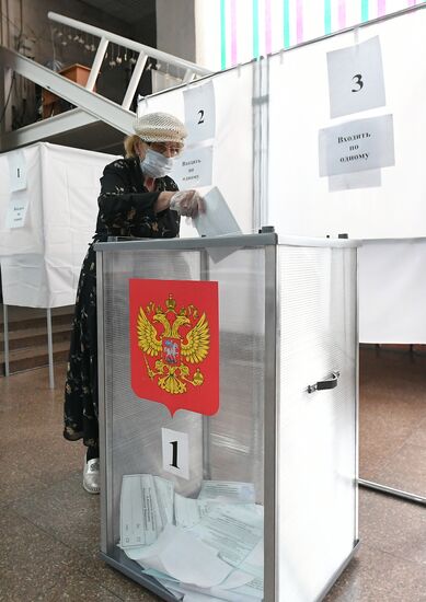 Russia Constitutional Reform Voting