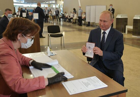 Russia Putin Constitutional Reform Voting
