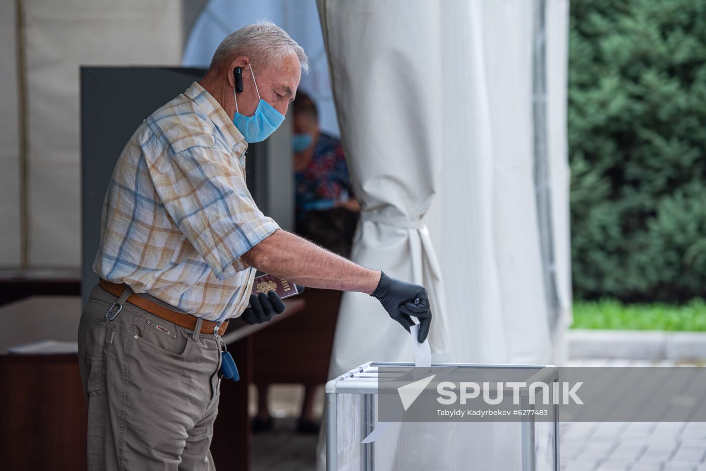 Worldwide Russian Constitutional Reform Voting