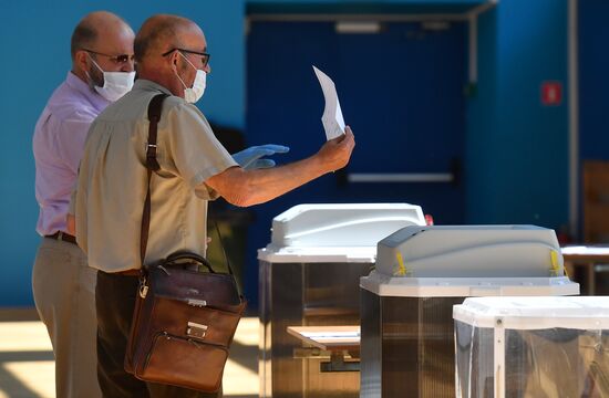 Russia Constitutional Reform Voting