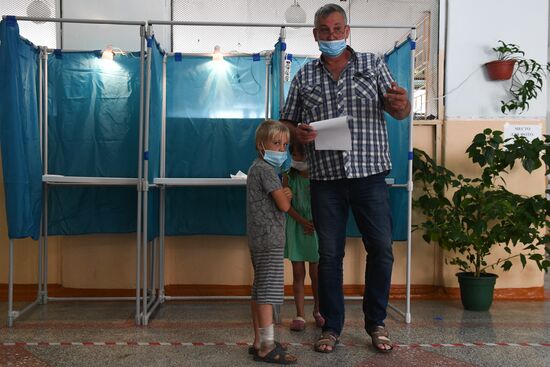 Russia Constitutional Reform Voting