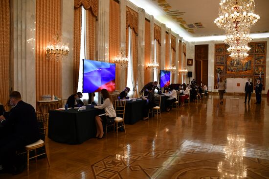Worldwide Russian Constitutional Reform Voting