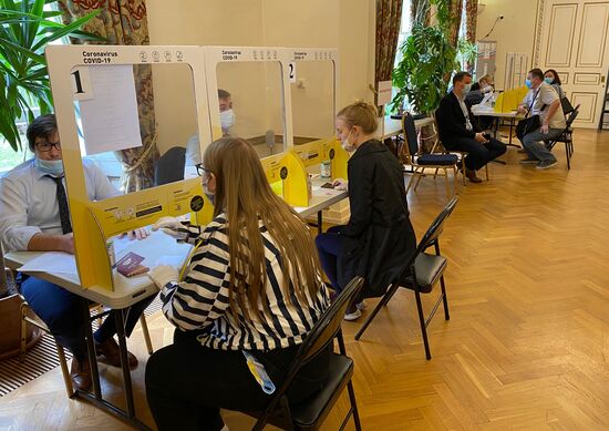 Worldwide Russian Constitutional Reform Voting