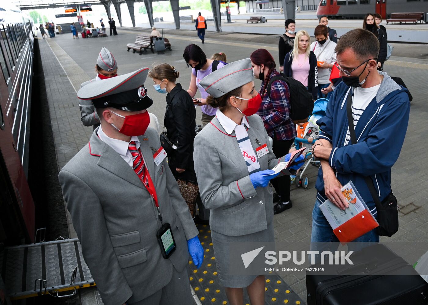 Russia Coronavirus Lockdown Ease