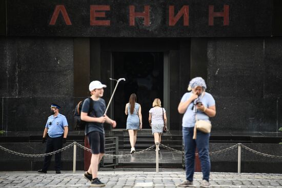 Russia Coronavirus Lockdown Ease