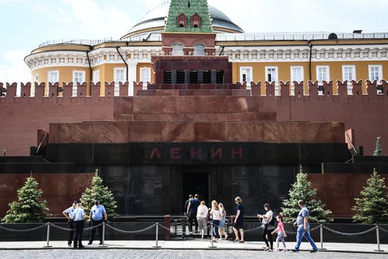 Russia Coronavirus Lockdown Ease