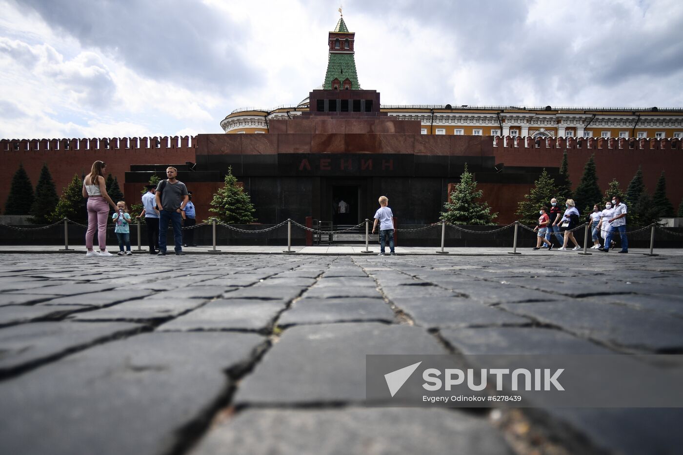 Russia Coronavirus Lockdown Ease