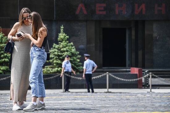 Russia Coronavirus Lockdown Ease