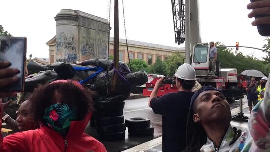 US Confederacy Monuments Removing