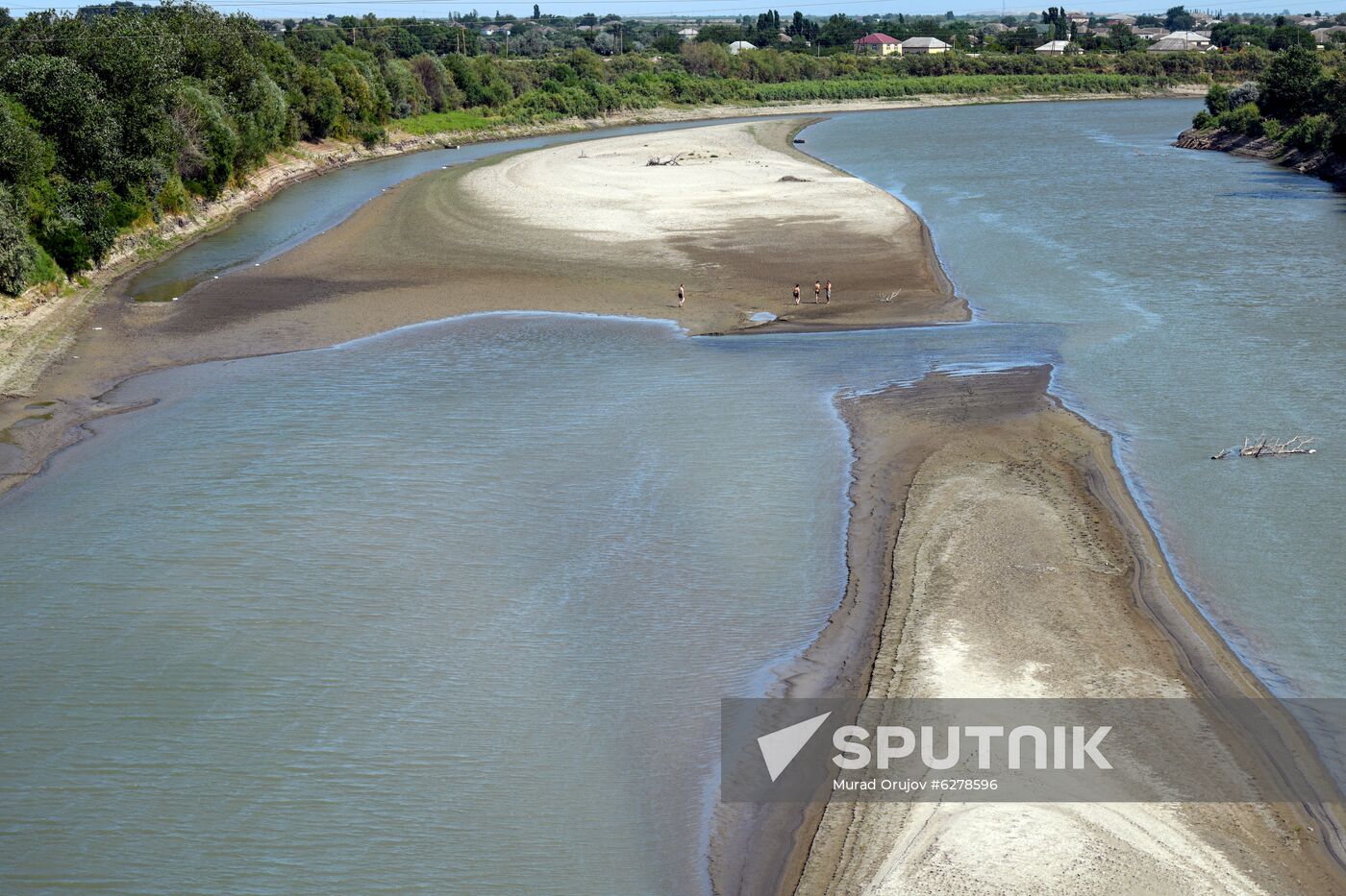 Azerbaijan Kura River Drying Up