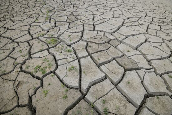 Azerbaijan Kura River Drying Up