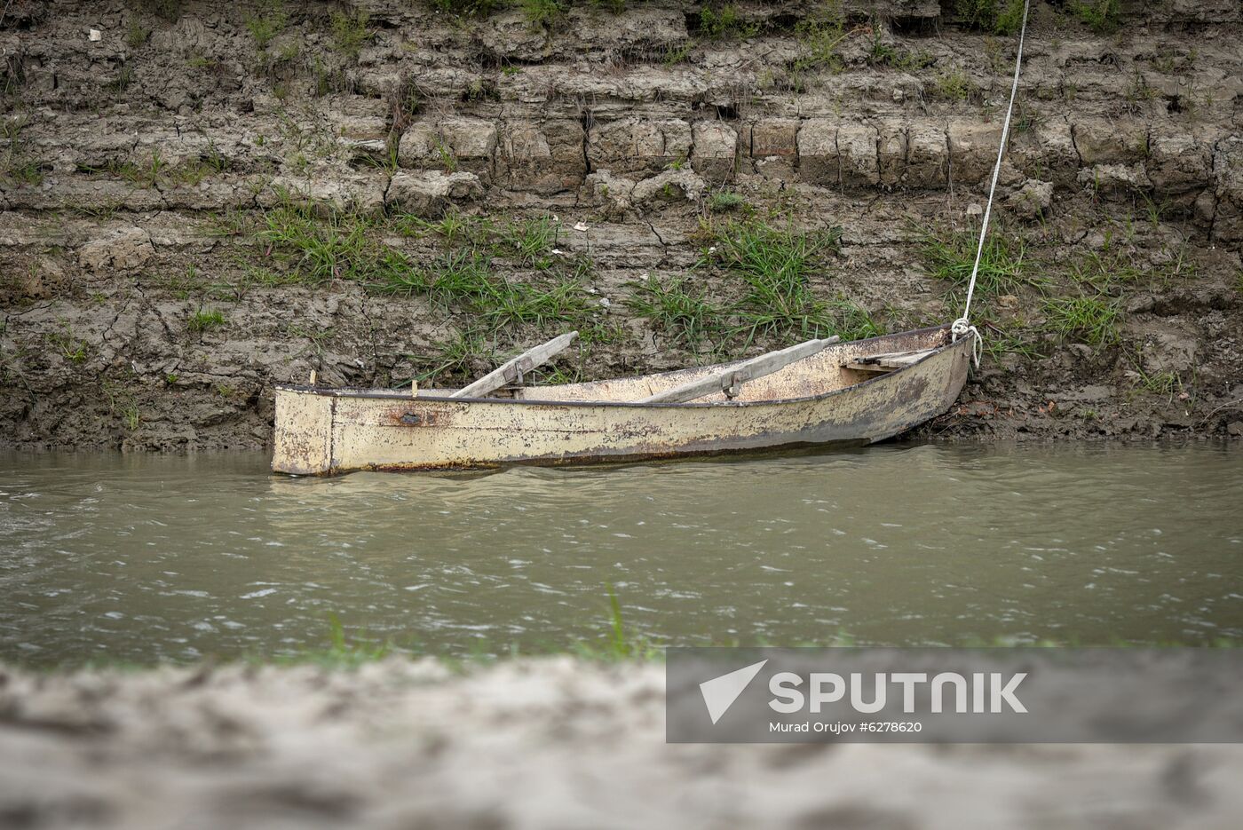 Azerbaijan Kura River Drying Up