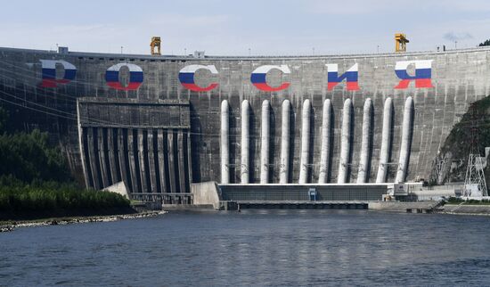 Russia Graffiti