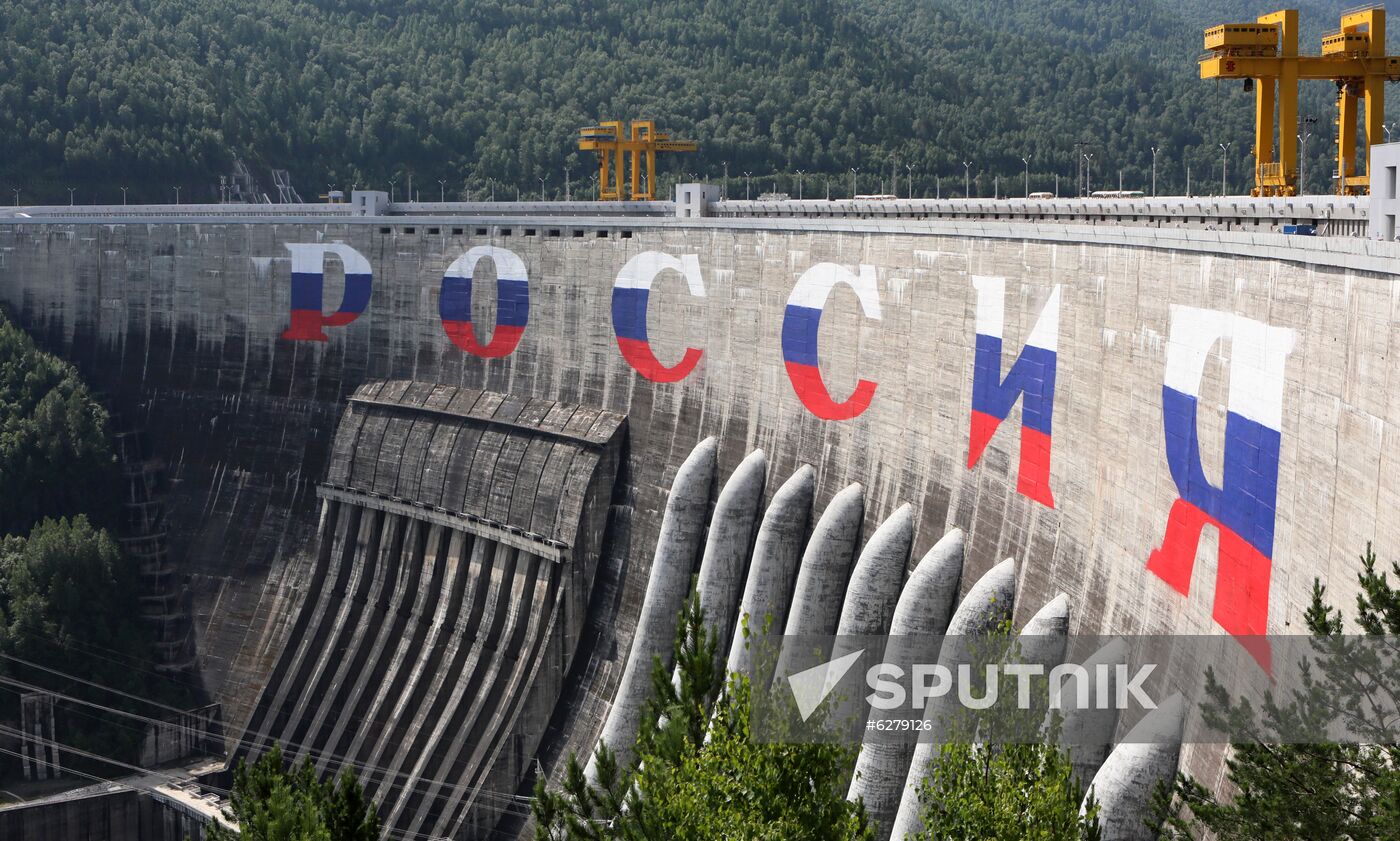 Russia Graffiti