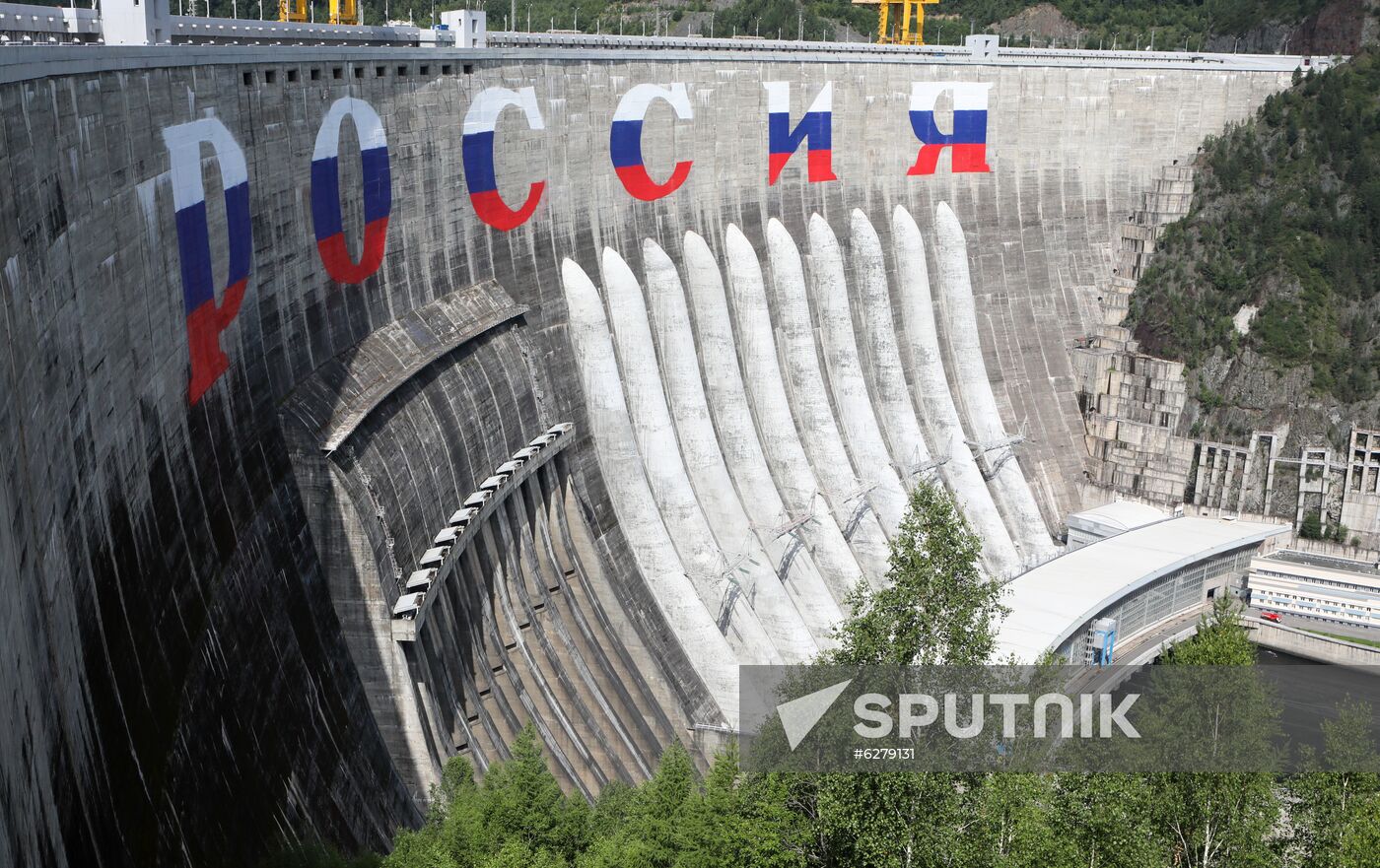 Russia Graffiti