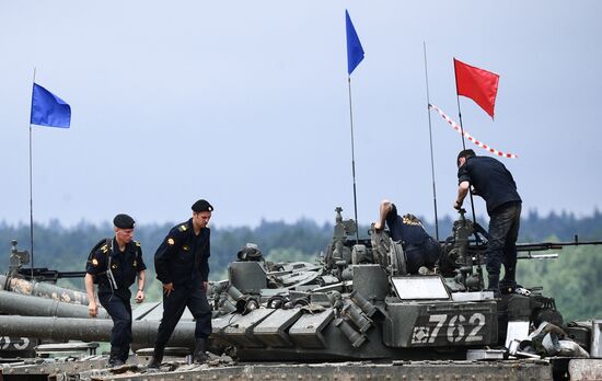 Russia Tank Biathlon