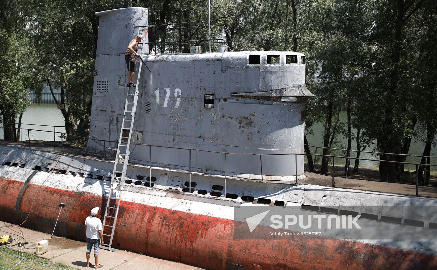Russia Submarine