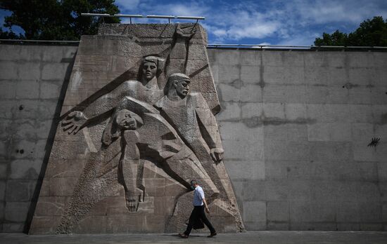 Russia Coronavirus Lockdown Ease