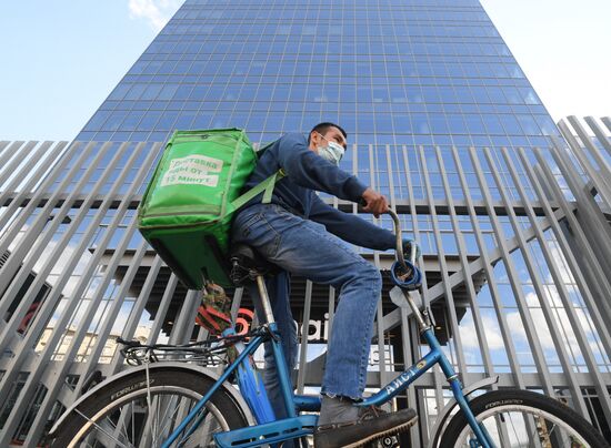 Russia Couriers Strike