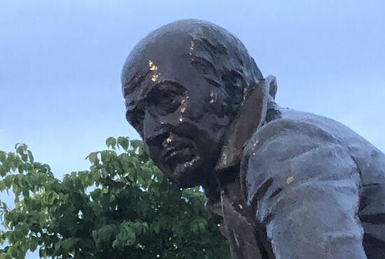 US Russia Baranov Statue