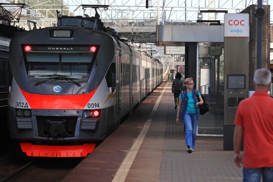 Reopening reconstructed Novodachnaya station of First Moscow Central Diameter