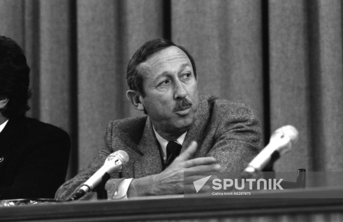 Walt Disney Company vice president Roy Disney visits USSR